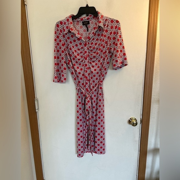 Laundry by Shelli Segal Button Down
Dress Size 12 red and white with tie - Picture 1 of 6